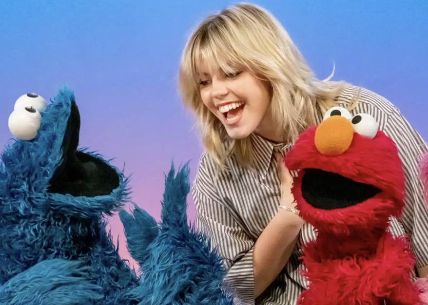 Renee Rap appears in Sesame Street trailer alongside Elmo and Cookie Monster