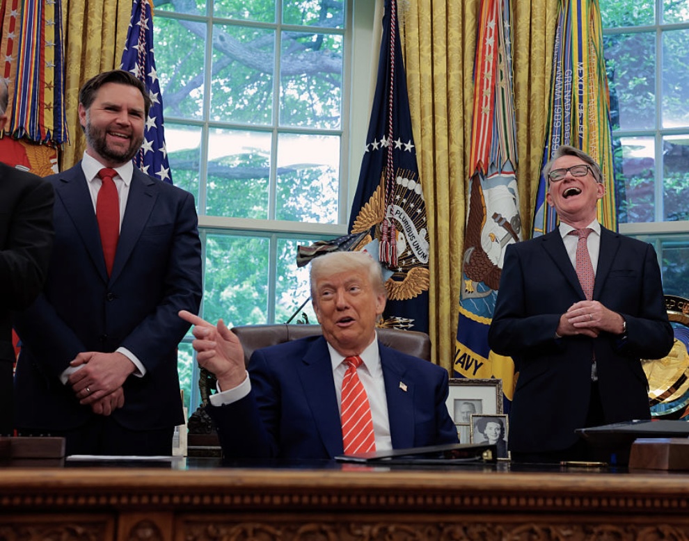 UK’s Gay Ambassador To U.S. Axed Over Epstein – More ‘Very Embarrassing’ Details On The Way