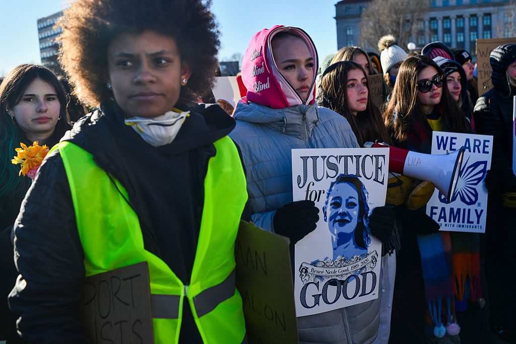 Gender Justice Launches Form To Report Harassment By Federal Agents Targeting Women and LGBTQ+ People In MN