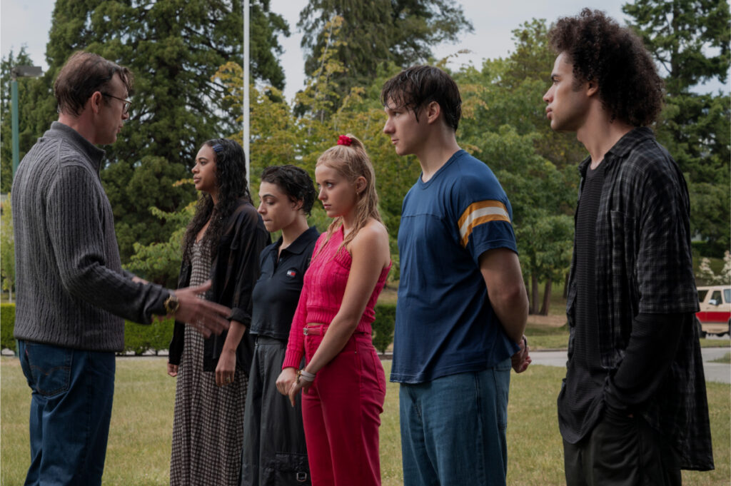 (l-r)Chandler Kinney,Gabrielle Policano, Lexi Minetree, Jacob Moskovitz, and Zac Looker in ‘Elle.’ Photo by Kimberley French/Prime Video