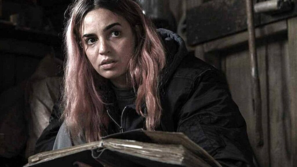 Review: ‘Evil Dead Burn’ Trades Camp for Carnage—But Is It for the Lesbians?