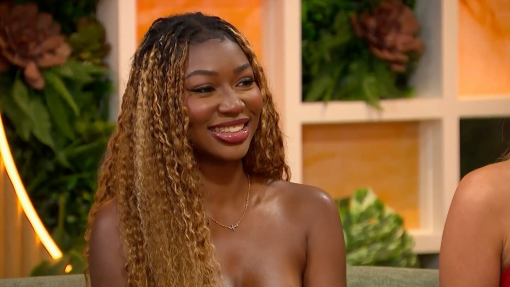 ‘Love Island’ Bombshell Amora Confirms Her Bisexuality