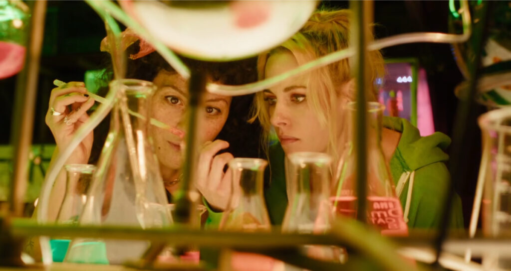 alia shakwat and kristen stewart in the wrong girls