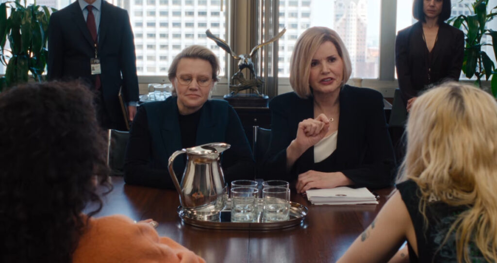 Kate McKinnon and Geena Davis in the wrong girls