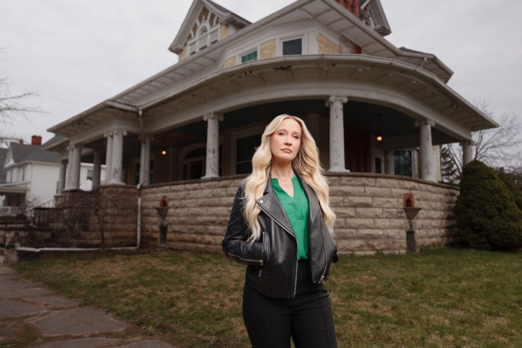 Anna Camp in ‘A Very Haunted Renovation.” Photo courtesy of HGTV